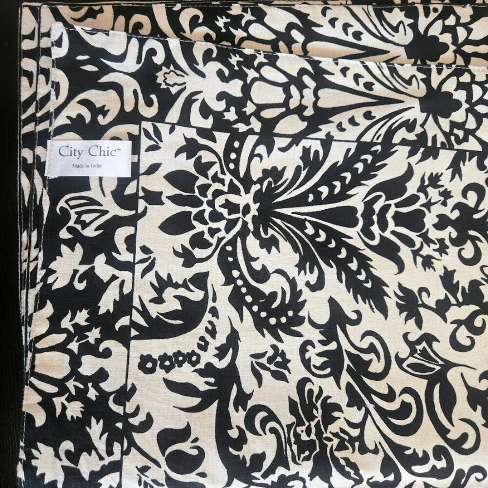 Set of‎ four City Chic cotton cream and black paisley placemats